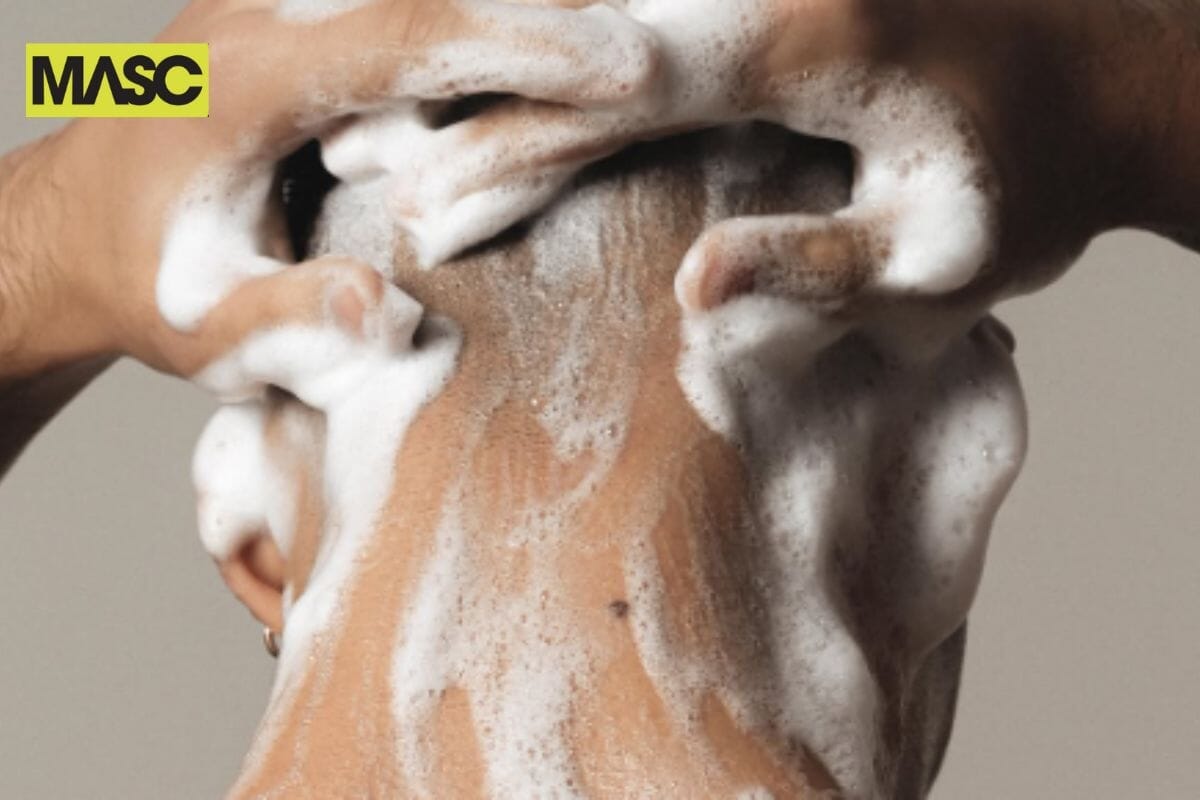 5 Best Dandruff Shampoos for Men to Ditch the Flakes